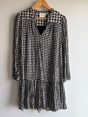 Maeve Black and White Houndstooth Long Sleeve Tiered Dress